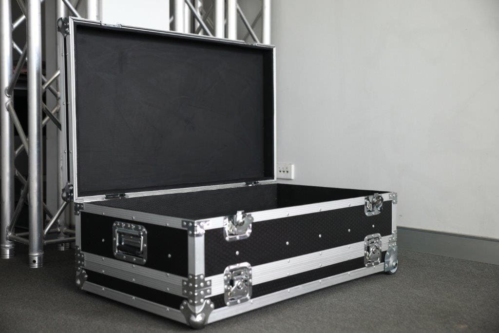 Server Case Recessed Castors 3