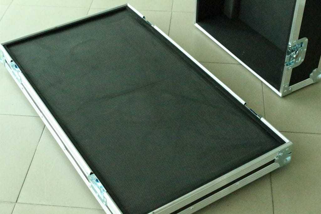 Heavy-Duty Road Case For Etc Element Lighting Console 3 Heavy-Duty Road Case For Etc Element Lighting Console