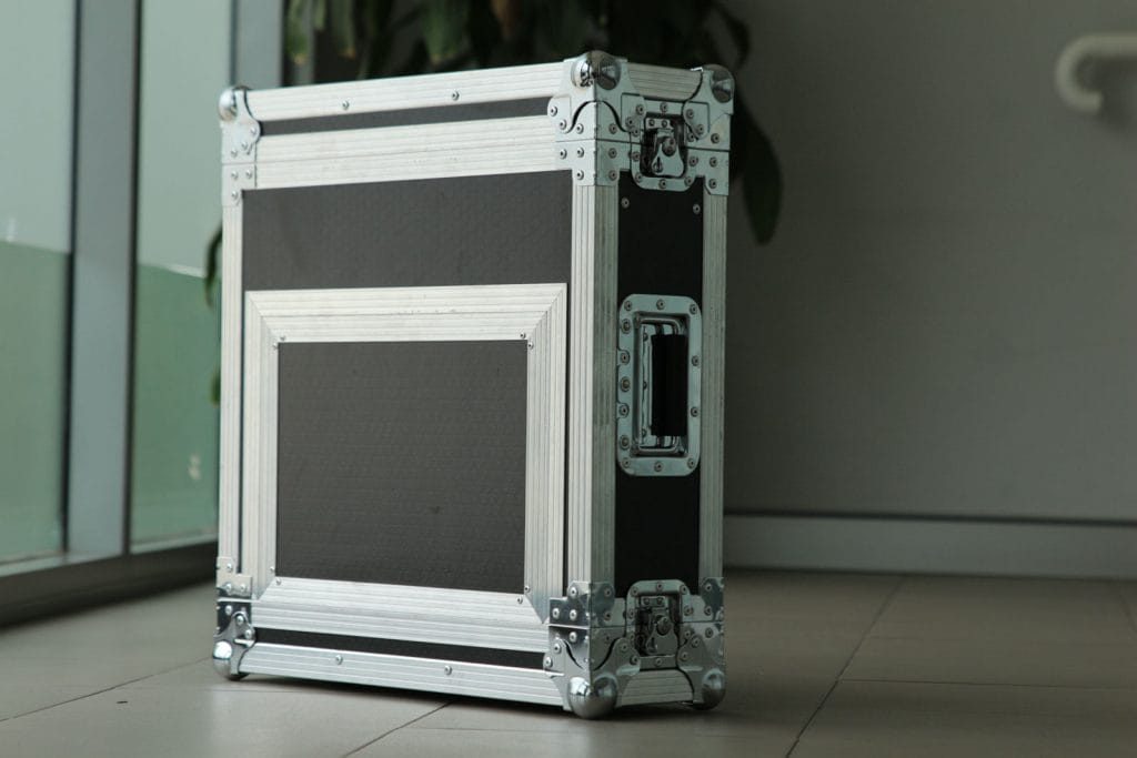 2 door road case
